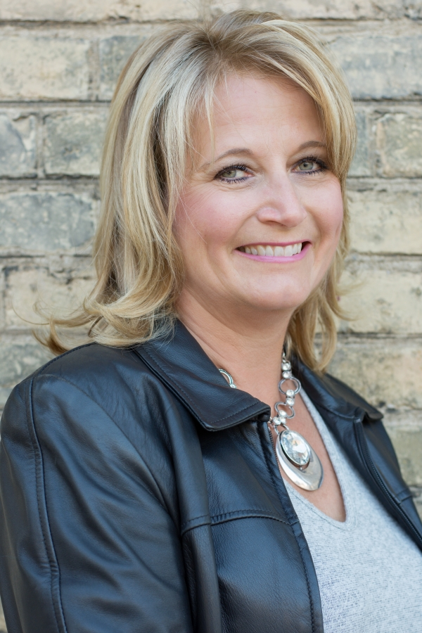 Teresa Harting, London, Real Estate Agent