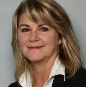 Teresa Macneill, Calgary, Real Estate Agent