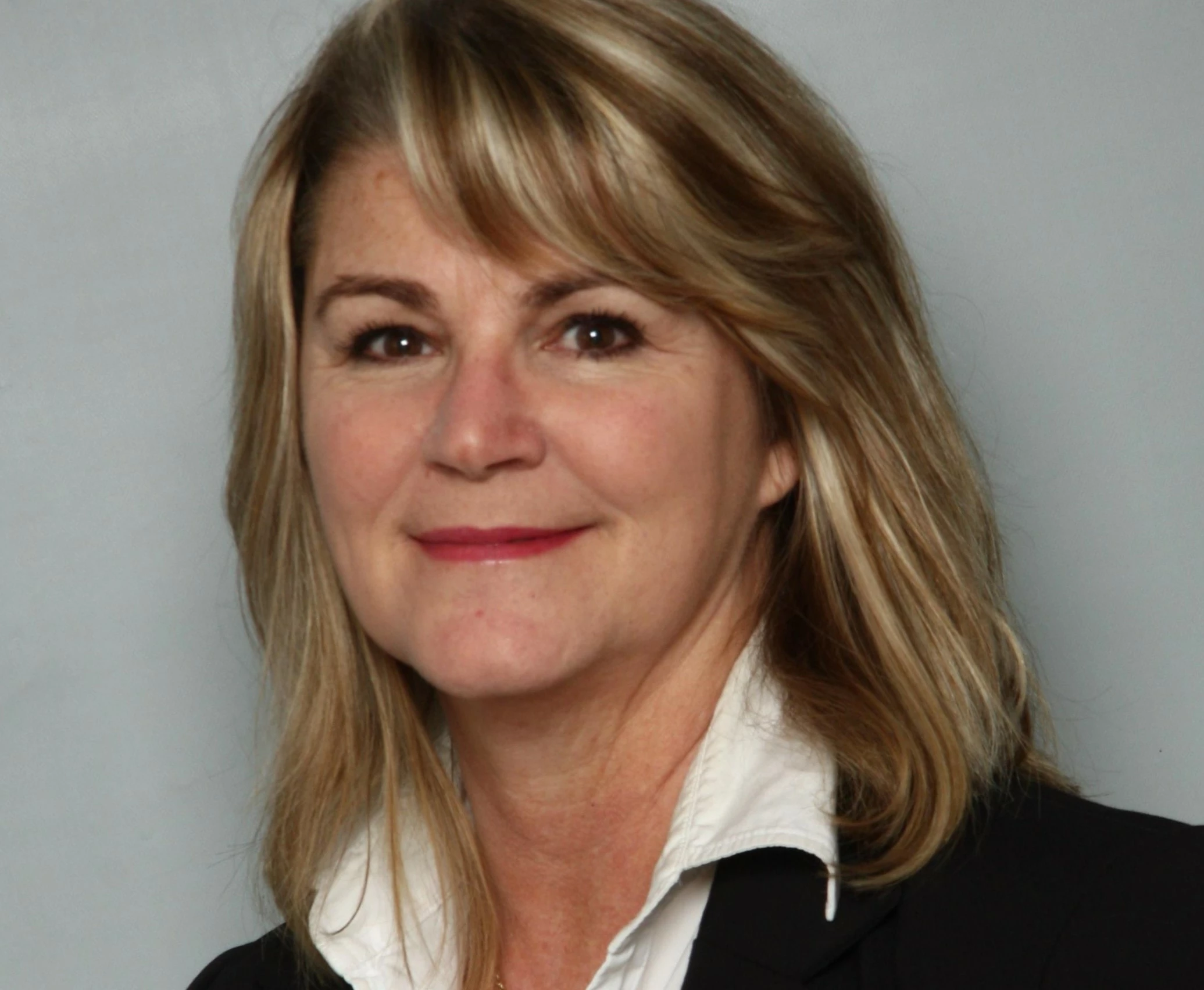 Teresa Macneill, Calgary, Real Estate Agent