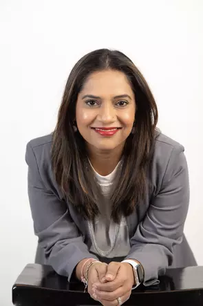 Tina Kothari, London, Real Estate Agent