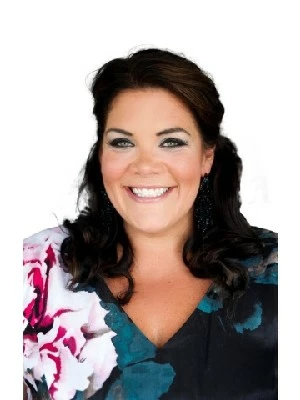 Toni Leroux, Dartmouth, Real Estate Agent