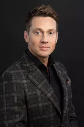 Tristan Grieve, Calgary, Real Estate Agent