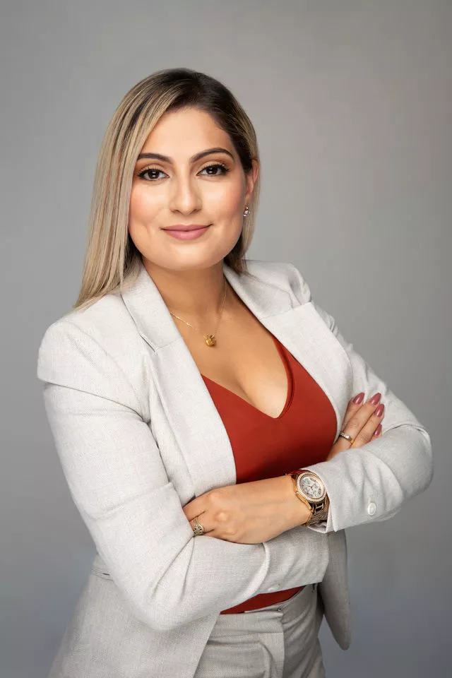 Vanessa Escobar, Montreal, Real Estate Agent