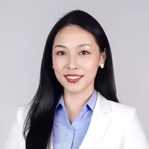 Verona Nguyen, Calgary, Real Estate Agent