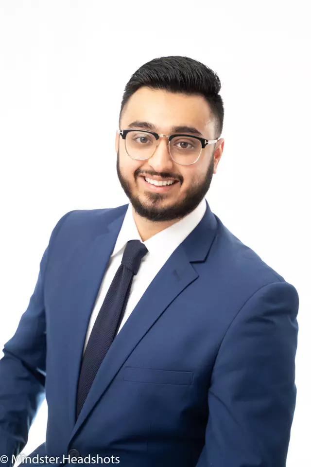 Vik Aast, Mississauga, Real Estate Agent