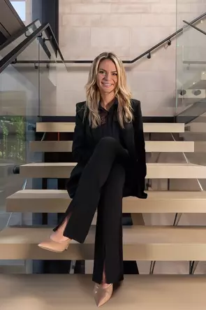 Yuliya Lys, Vancouver, Real Estate Agent