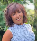 Yvette Nesry, Calgary, Real Estate Agent