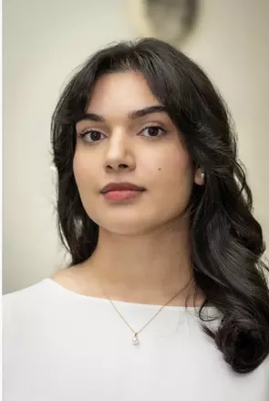 Zaina Randhawa, Calgary, Real Estate Agent