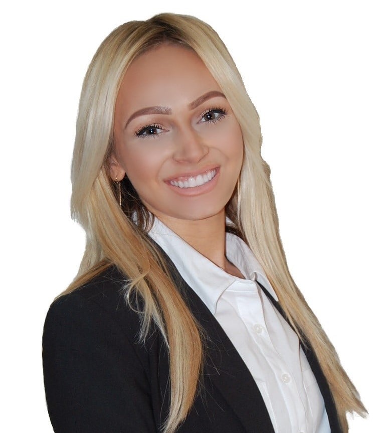 Zoe Van Wyck, Ottawa, Real Estate Agent