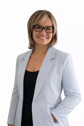 Zoya Tkachuk, Winnipeg, Real Estate Agent