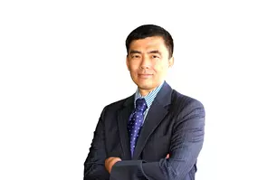 Henry Ren, Surrey, Real Estate Agent