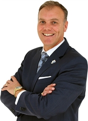 Joseph Capostagno, Hamilton, Real Estate Agent