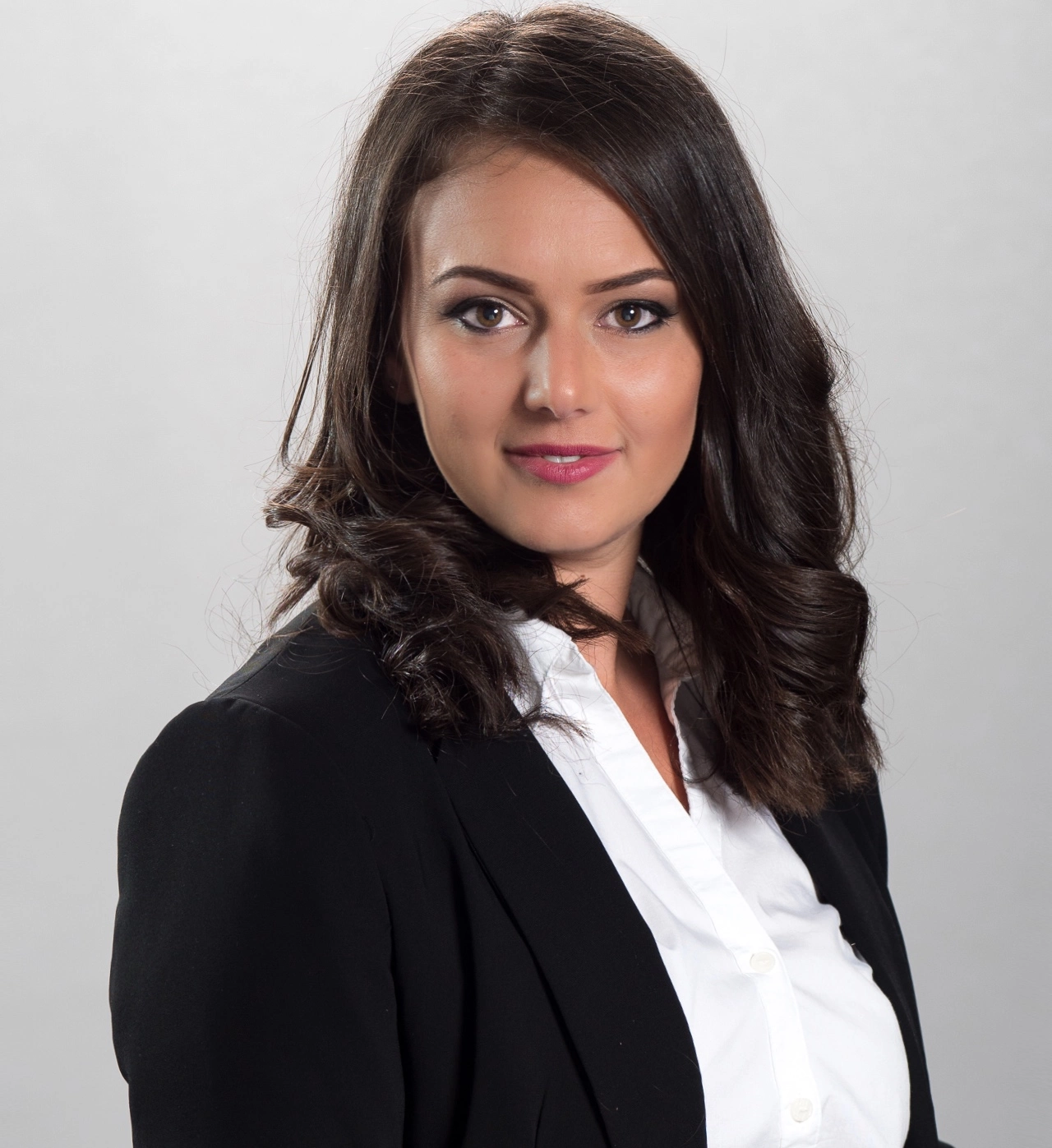 Mihaela Oprean, Calgary, Real Estate Agent