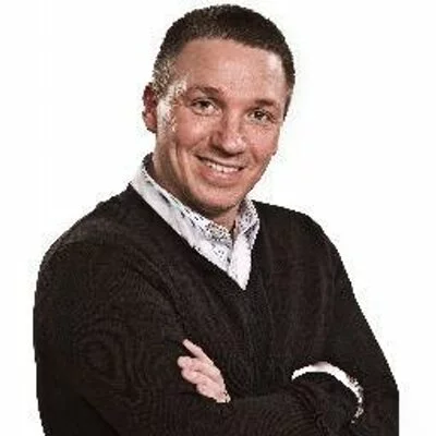 Rob Bowker, Surrey, Real Estate Agent