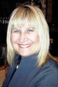 Suzanne O'Toole, London, Real Estate Agent